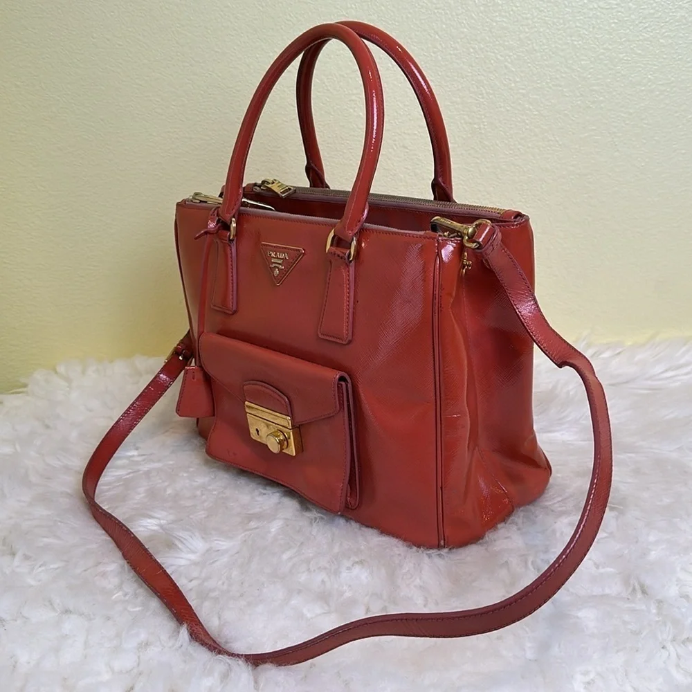 💯Authentic Prada Red Leather Handbag🍀